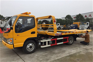 潜山哪里有拖车服务